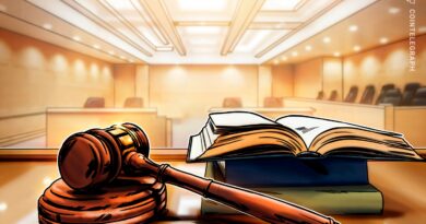 ASX shareholder plans to sue former directors over failed blockchain project