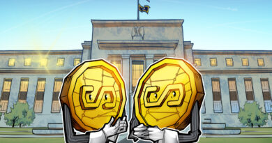 Bitcoin absorbs Fed rate hike as officials see more tightening